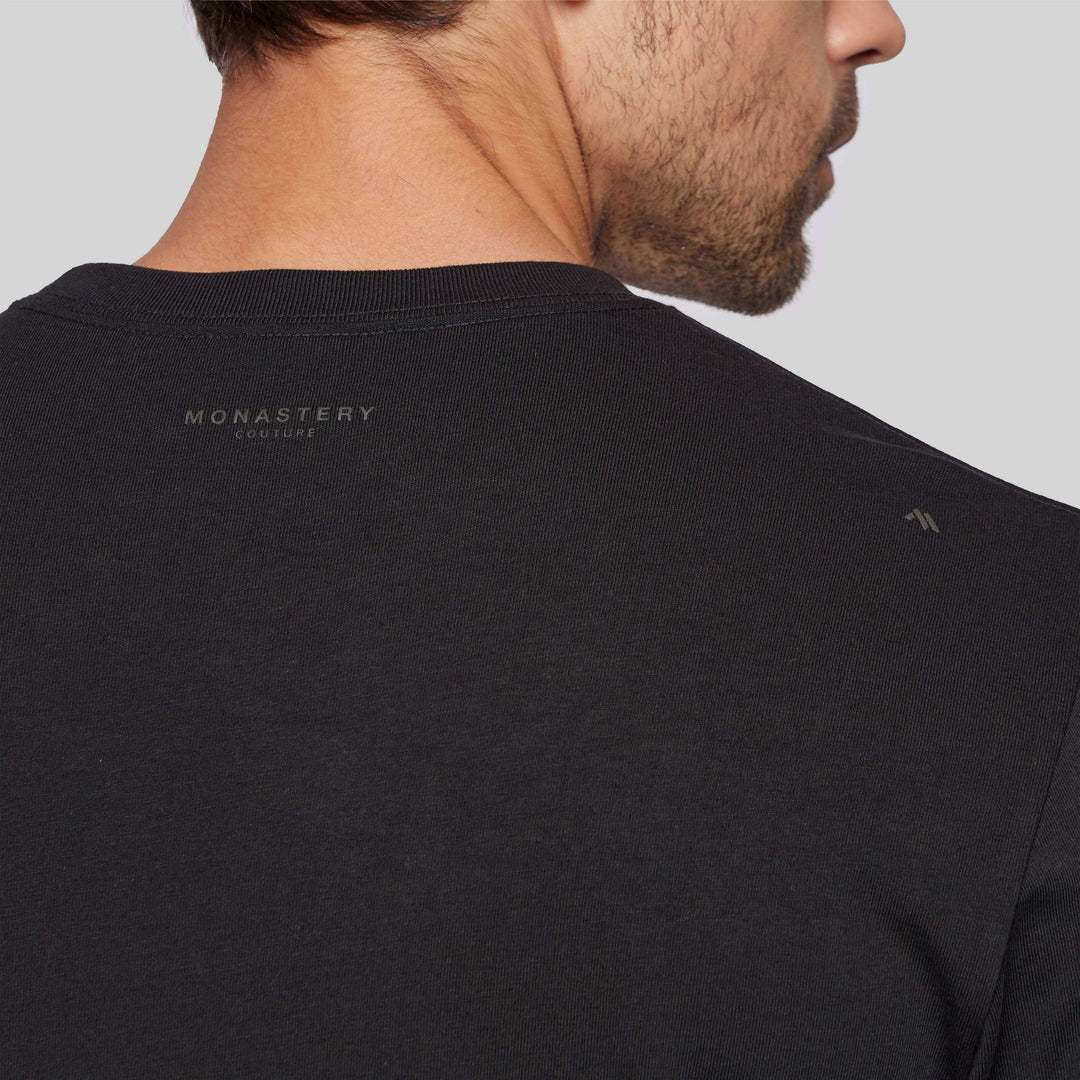 CAMISETA MONASTERY ALTAIR NEGRA