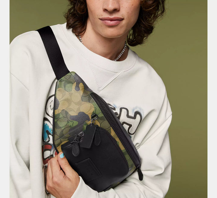 RIÑONERA COACH TRACK BELT BAG SIGNATURE CANVAS