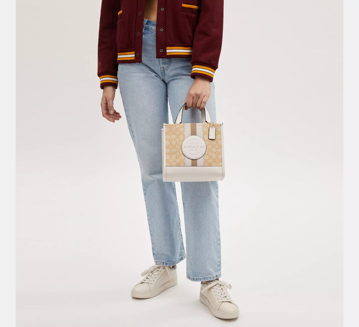CARTERA COACH DEMPSEY TOTE MEDIANA JACQUARD