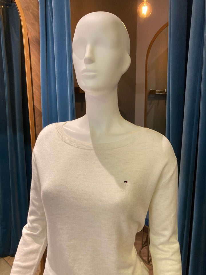 SUÉTER CUELLO REDONDO CLÁSICO