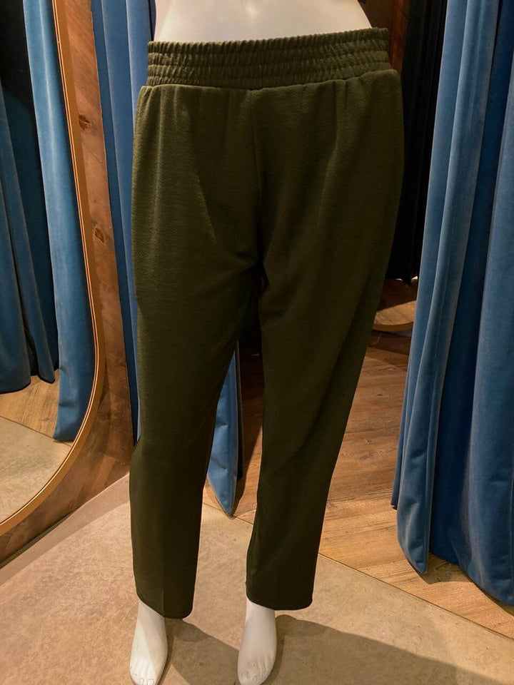 Pantalon ligero y holgado