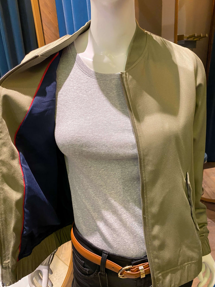CHAQUETA LIGERA TIPO BOMBER JACKET