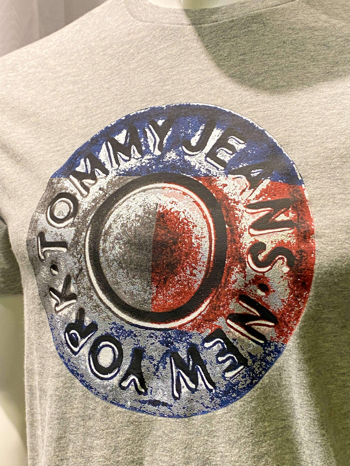 CAMISETA TOMMY JEANS LOGO CIRCULAR TOMMY JEANS