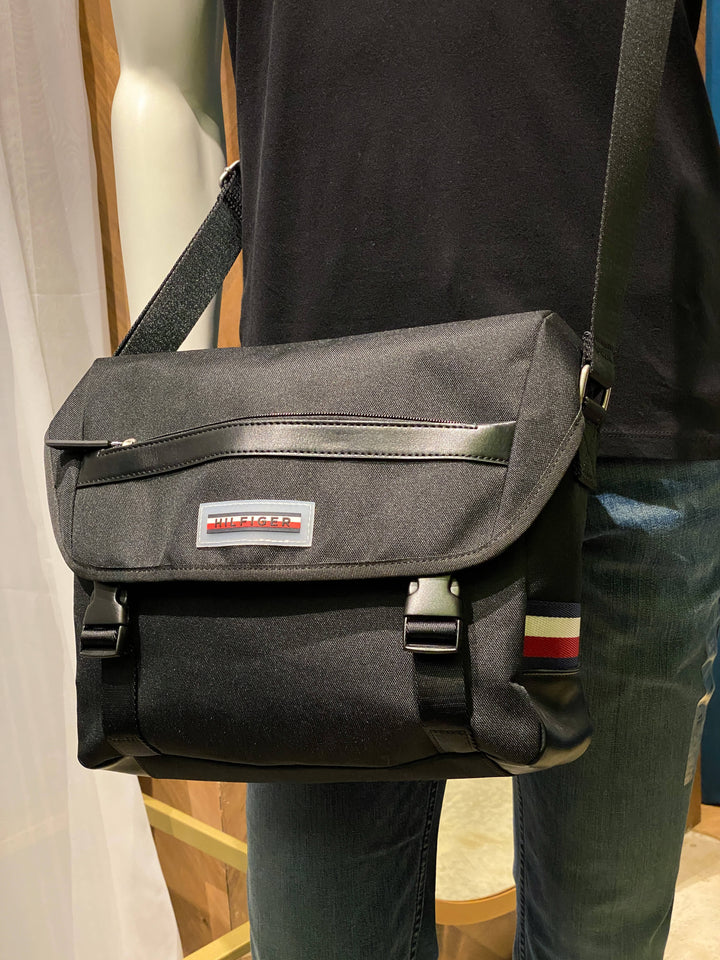 MALETIN TOMMY HILFIGER